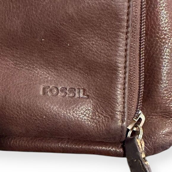 FOSSIL Women’s Dark Brown Leather Vintage Emerson Crossbody Bag - Picture 4 of 4